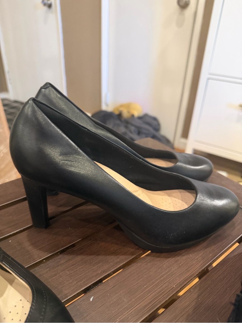 Clarks Classic Black Women's Mid Heel Pumps